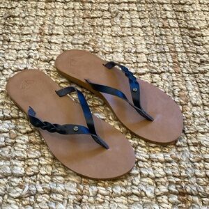 Roxy Women Black Leather Liza IV Sandals Flip Size 10 Braided Flat Summer Beach‎